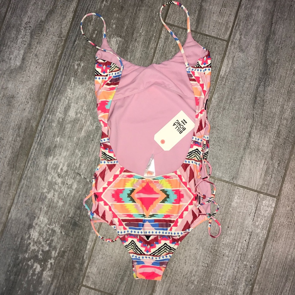 🔥🔥BILLABONG - ONE PIECE SWIMSUIT🔥🔥 - Picture 7 of 8